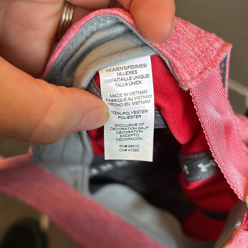 NWT Pink Under Armour Hat - Picture 6 of 6